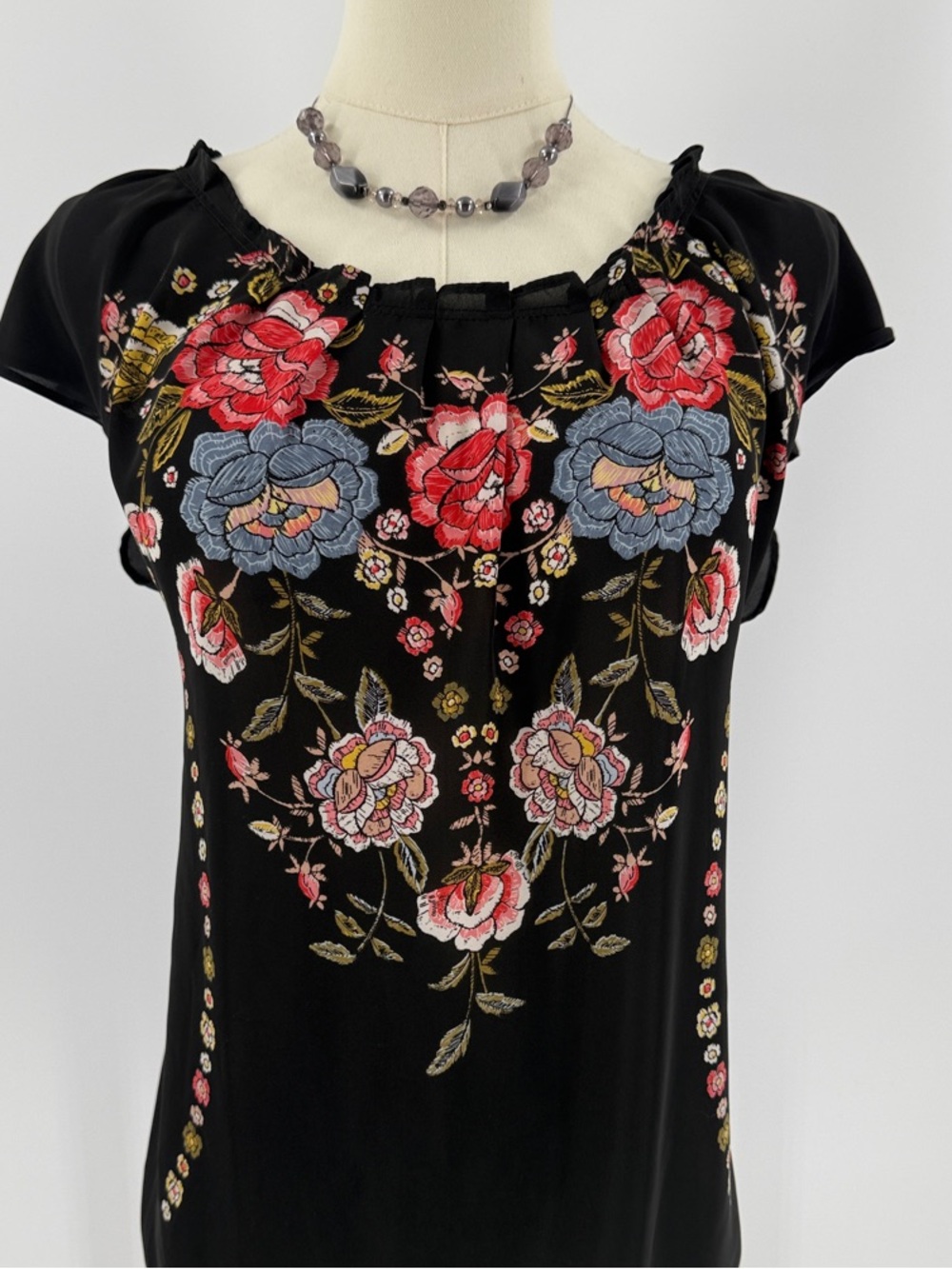 Boho LC Lauren Conrad Black Floral Embroidered Cap Sleeve Top